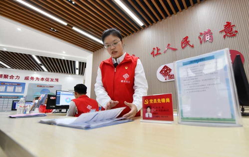 時政微觀察丨這是黨的一條成功經(jīng)驗(yàn) 勞務(wù)派遣服務(wù)的探索與發(fā)展